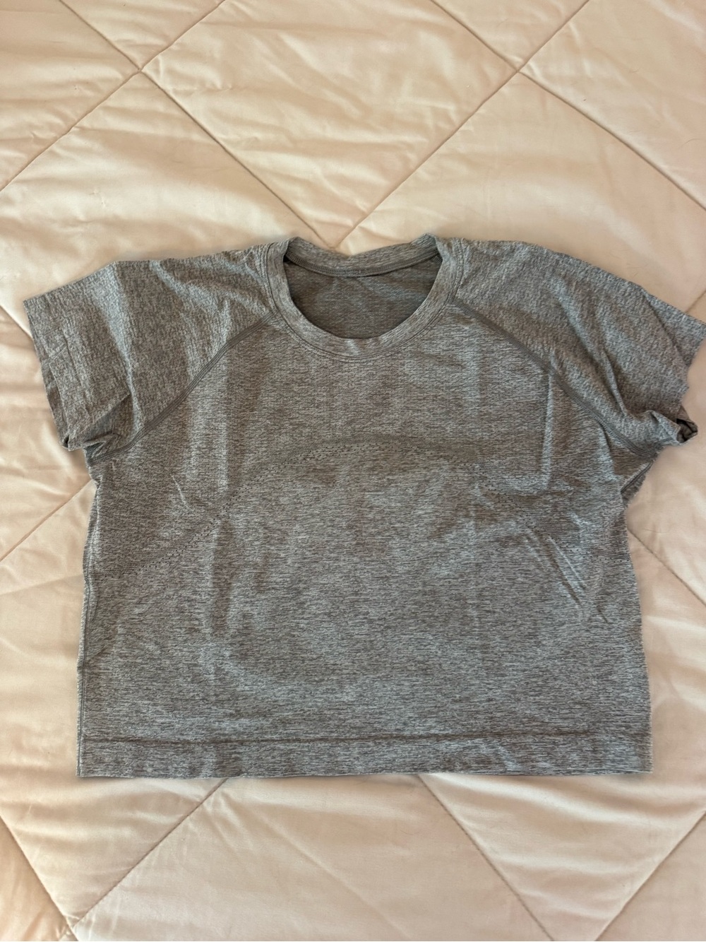 Lululemon Swiftly Cropped Tee Grey Size 12